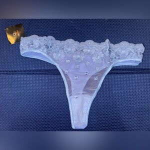 Elegant Lace Trim Thong & Bra Set in Light Blue